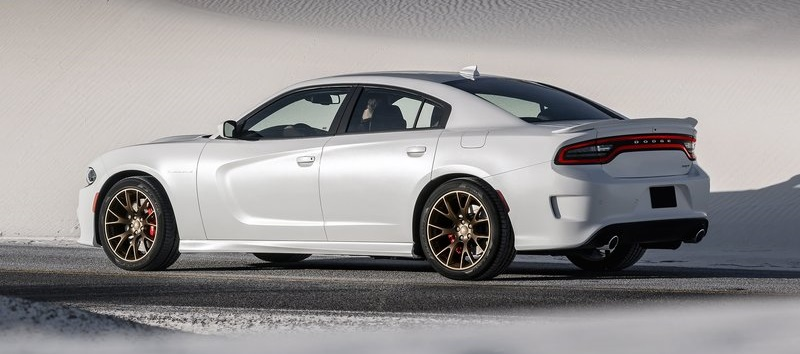 Illustration for article titled Please Show Us An Example Of Chrome Wheels Done Right